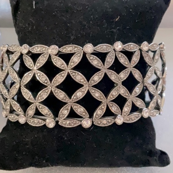 - VINTAGE RHINESTONE STRETCH BRACELET - Picture 2 of 3